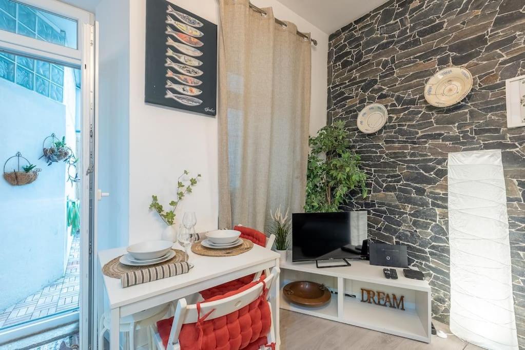 Modern Rustic Apartment In Graca Lisabona Exterior foto